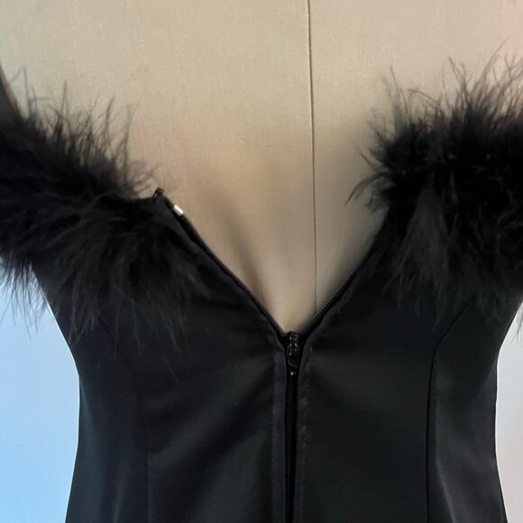 Vtg Y2K 2000s Black Feather Trim Gown Formal Prom See Measurements for Sizing - Picture 5 of 7
